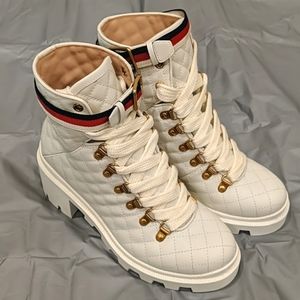 GUCCI - Grosgrain-trimmed quilted leather boots